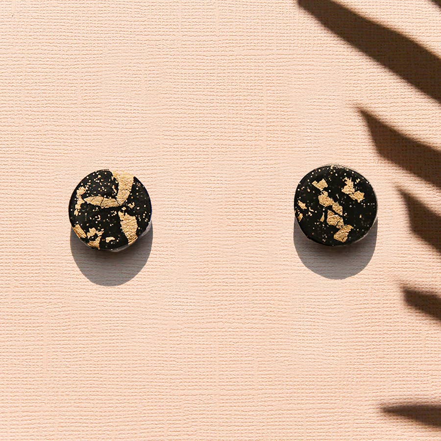 Kingston Jewellery / Black Studs