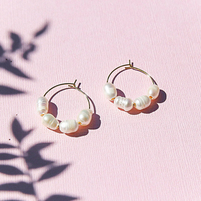 Kingston Jewellery / Mini Gold Pearl Hoops
