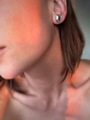Bowie & Co / Origins Tiny Pebble Studs: Silver
