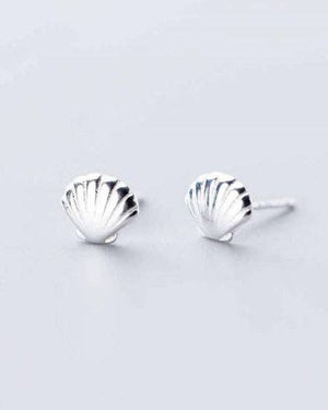 Bowie & Co / Shell Stud Earrings: Sterling Silver
