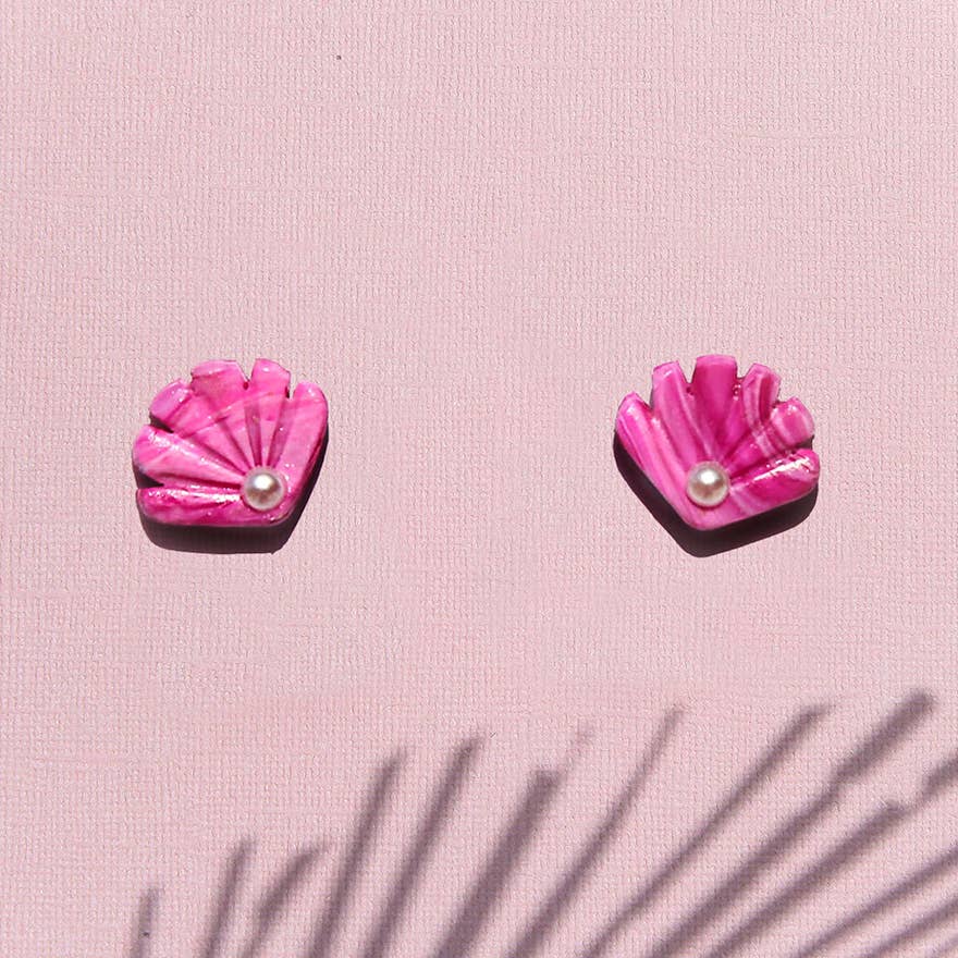 Kingston Jewellery / Pink Shell Studs