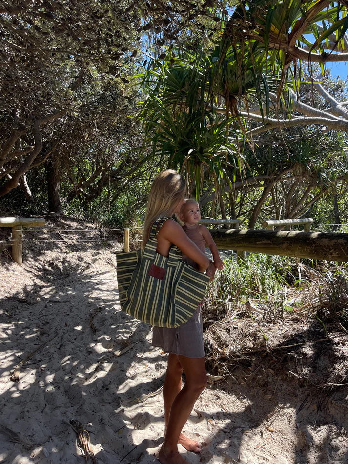 Saint-Rue Twenty Two - Shoulder Tote - Olive