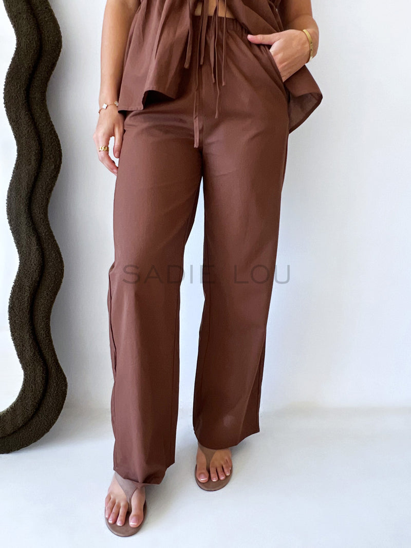 By Frankie / Elianna Pant
