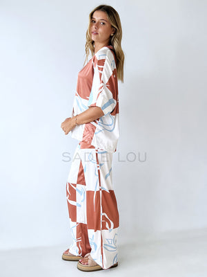 Madison The Label / Irena Shirt - Floral Check