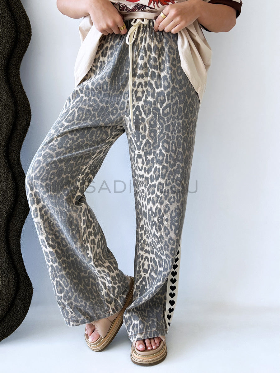 By Frankie / Leopard Racer Black Heart Pant