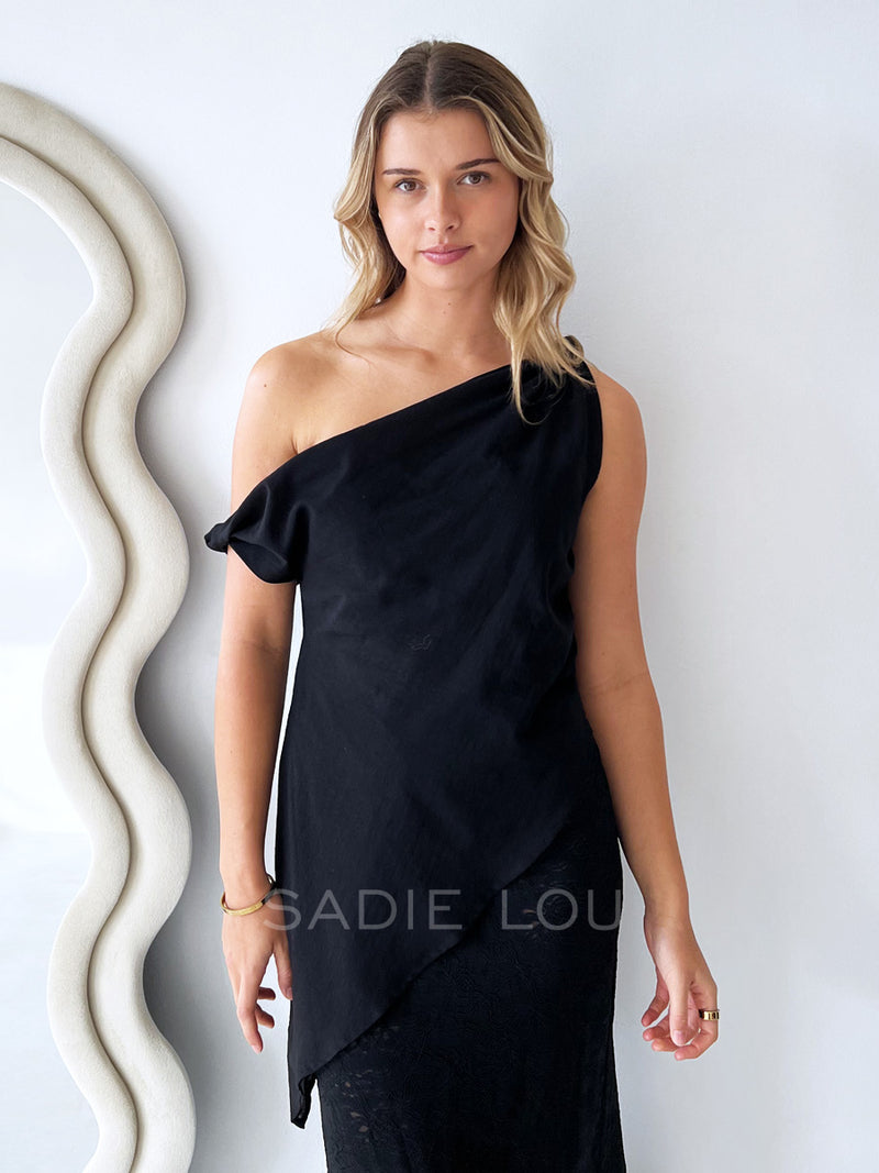 By Frankie / Rosie A-Line Top - Black