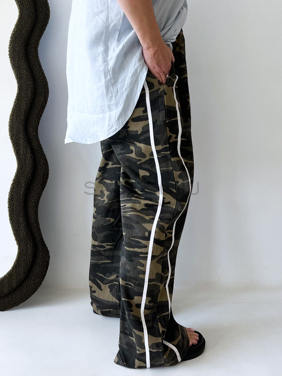 Near The Sea / Racer Pant - Camo