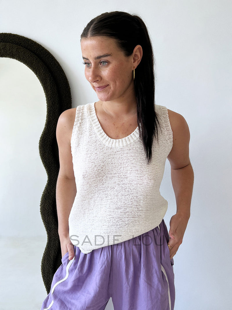 Little Lies / Scallop Hem Tank - White