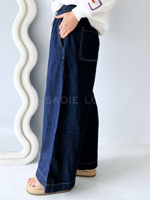 By Frankie / Wandering Hearts Jumper - White