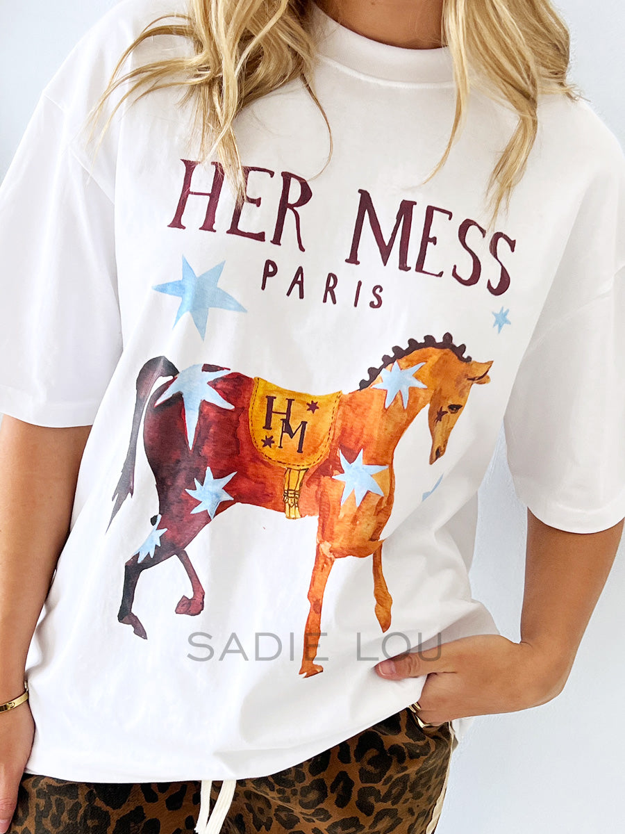 Maku / Her Mess Tee - White