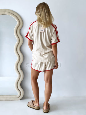 Indigo & Wolfe / 55 Shorts - Red