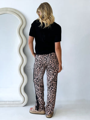 Cartel & Willow / Adeline pant Leopard racer