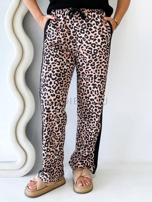 Cartel & Willow / Adeline pant Leopard racer