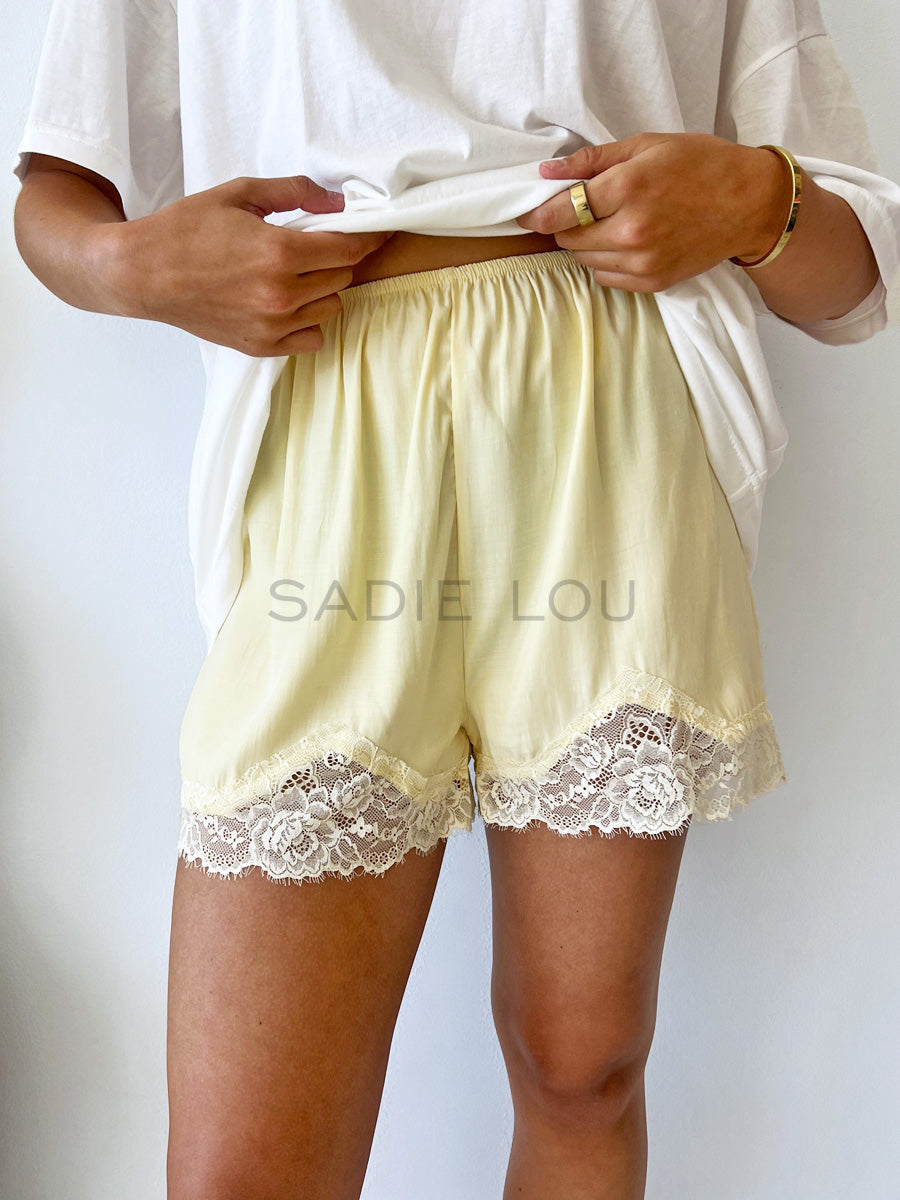 By Frankie / Lacey Short - Lemon