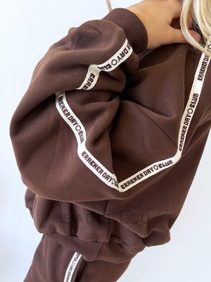 Cracker Day Club / Cloud Racer Sweatpants - Chocolates