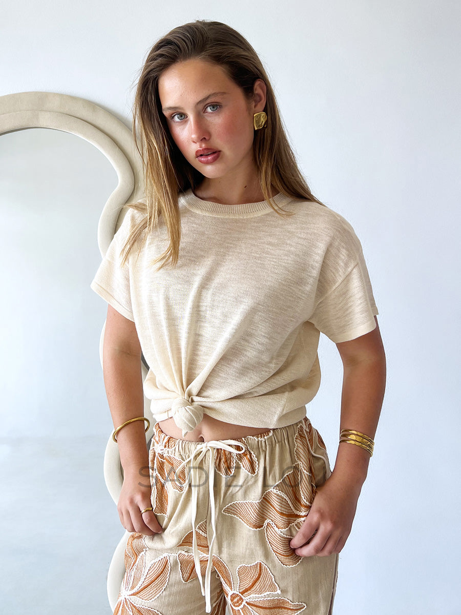 Little Lies / Coast Tee - Natural