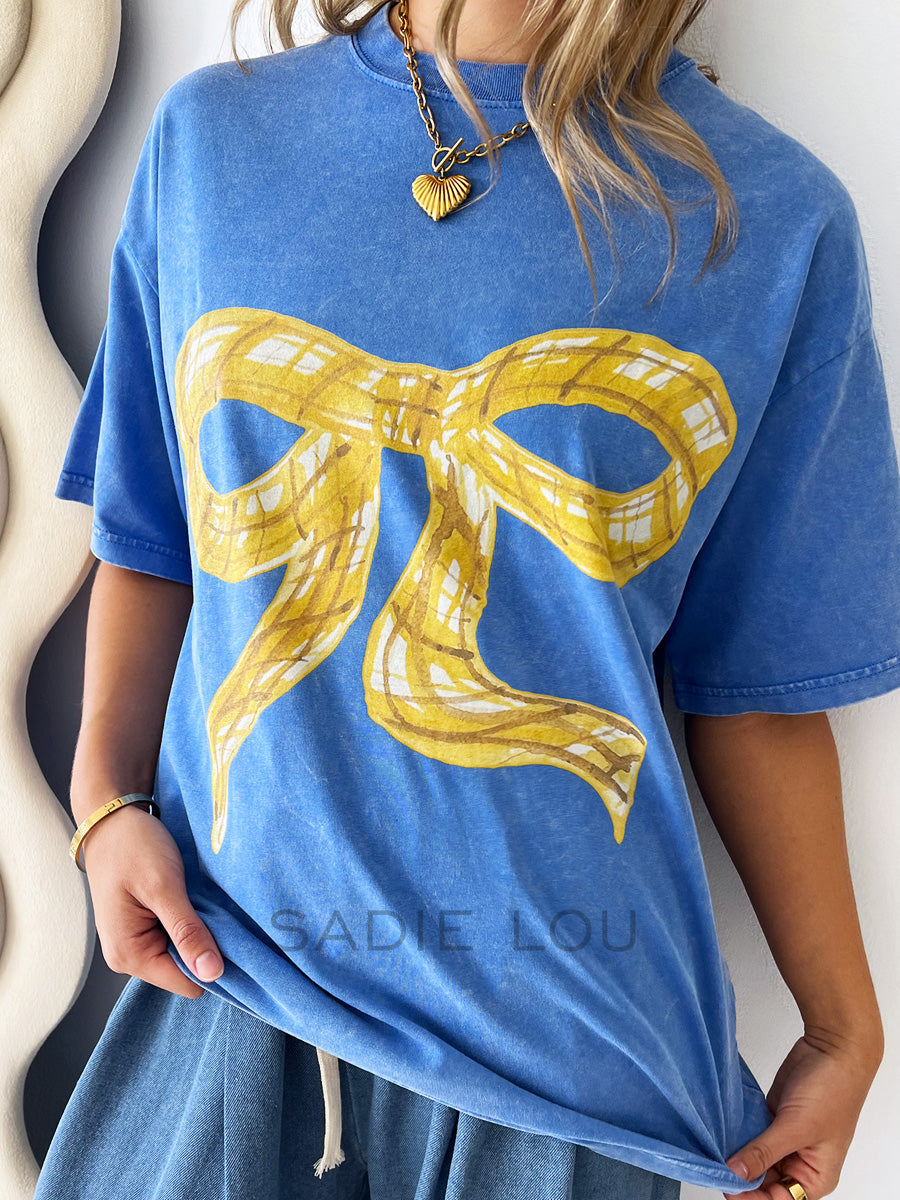 Maku / Light Blue Bow Acid Wash Tee