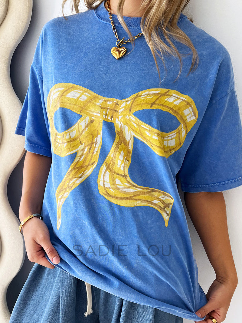 Maku / Light Blue Bow Acid Wash Tee