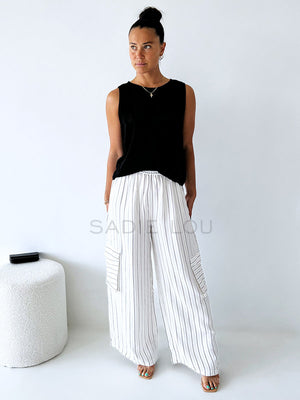 Little Lies / Spring Tank - Black