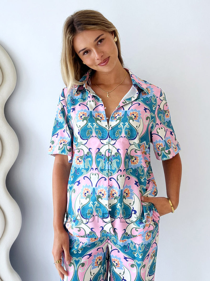 Zella The Label / Taman Shirt - Charm Print