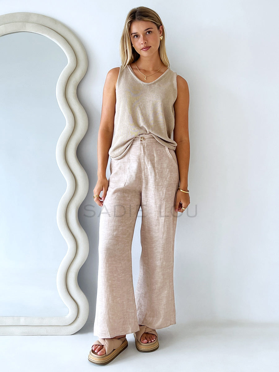 Little Lies / Scoop Neck Tank - Beige