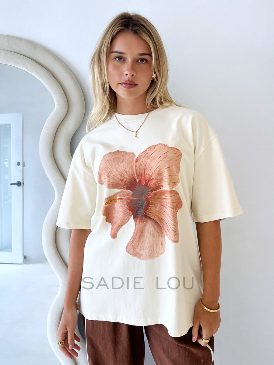 Maku / Hibiscus Tee