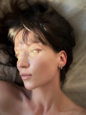 Bowie & Co / Origins Tiny Pebble Studs: Silver
