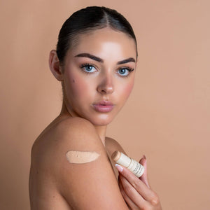 SPF 50 Natural Concealer: Light